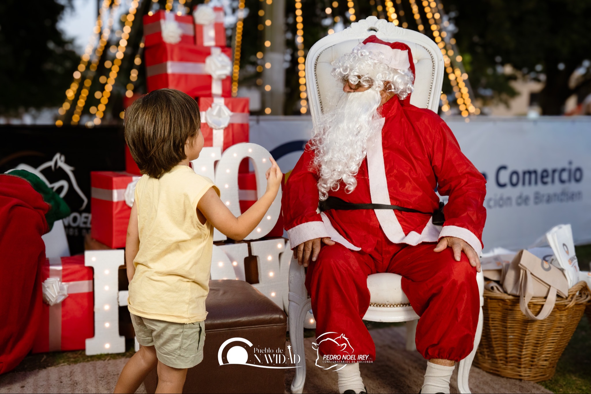 ¡Papa Noel llegó al Árbol de la Cámara! 🎅🏼
